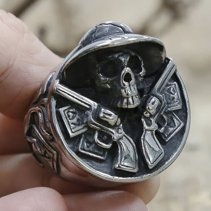 Bague Tête de Mort Chapeau et Pistolets