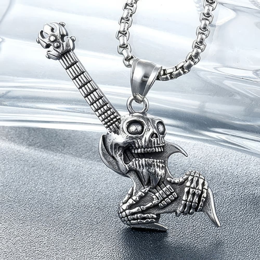 Collier Tête de Mort et Guitare Electrique