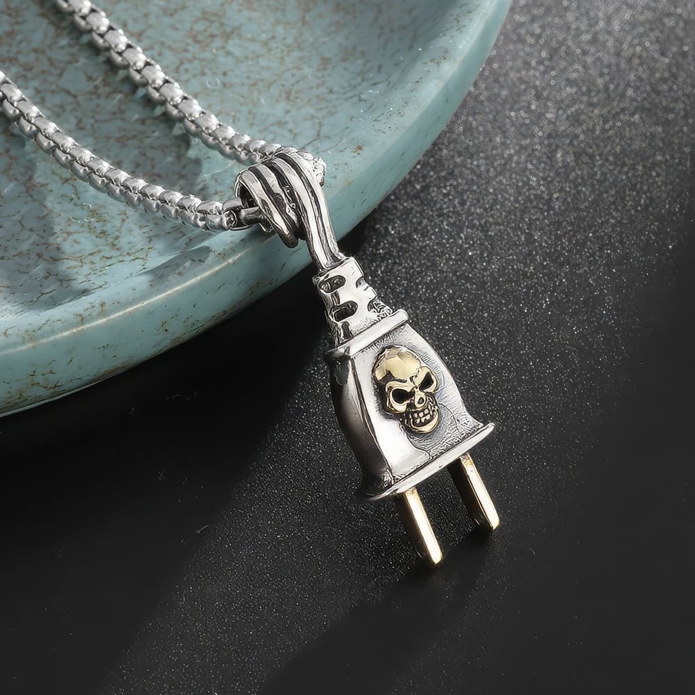 Pendentif Tête de Mort Prise